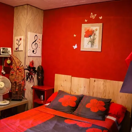 게스트하우스 Mas Guapa Dans Le Tarn Albigeois 81 *